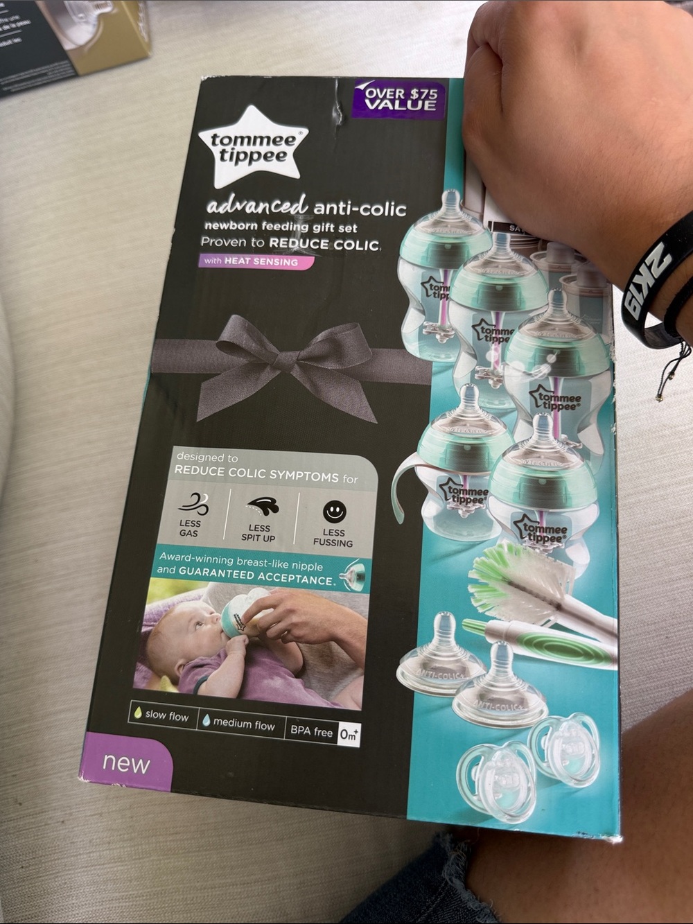 Tommee Tippee Advanced Anti-Colic Newborn Feeding Gift Set - Mint Green